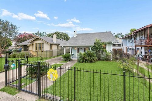 2831 Calhoun St, New Orleans, LA, 70118-5609 | Card Image