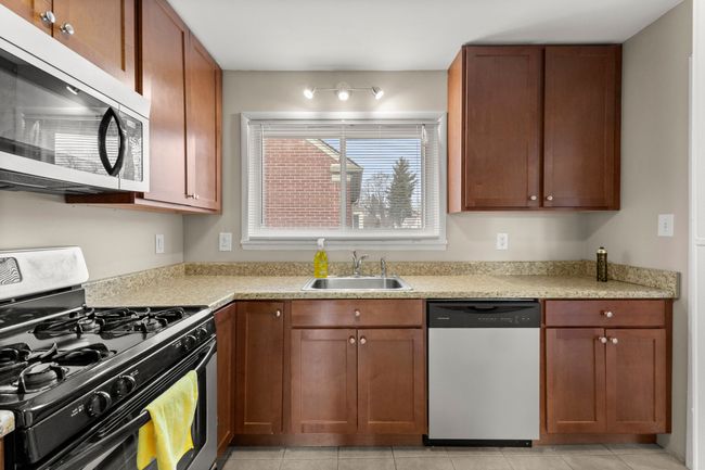 1300 Robindale Ave, House other with 3 bedrooms, 2 bathrooms and null parking in Dearborn MI | Image 12