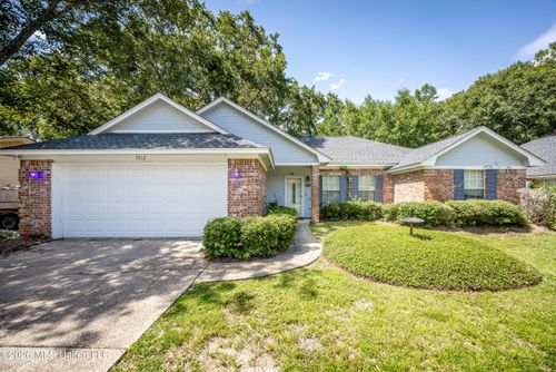9212 Barnacle Blvd, Ocean Springs, MS, 39564-8305 | Card Image
