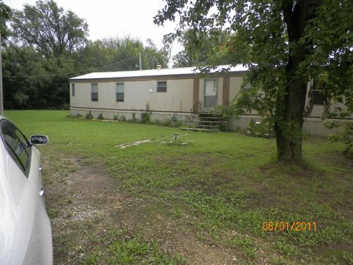 209 W 82nd St S, Haysville, KS, 67060-2311 | Card Image