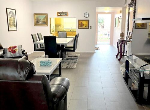 208-9481 Sunrise Lakes Blvd, Sunrise, FL, 33322-1292 | Card Image