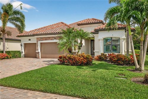 9352 Vercelli Ct, NAPLES, FL, 34113-7748 | Card Image