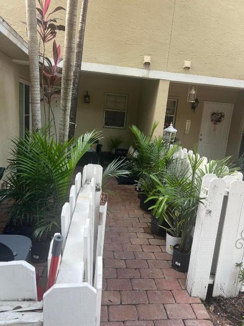 2102 Maplewood Dr, Greenacres, FL, 33415-1444 | Card Image