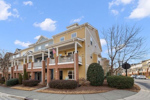 124 Braeside Ct, Cary, NC, 27519-9406 | Card Image