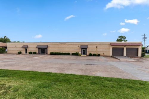 2200 Seymour Hwy, Wichita Falls, TX, 76301-3006 | Card Image