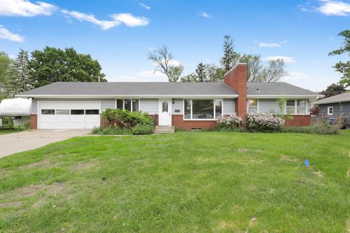561 Bennett Dr Ne, Fridley, MN, 55432-5018 | Card Image