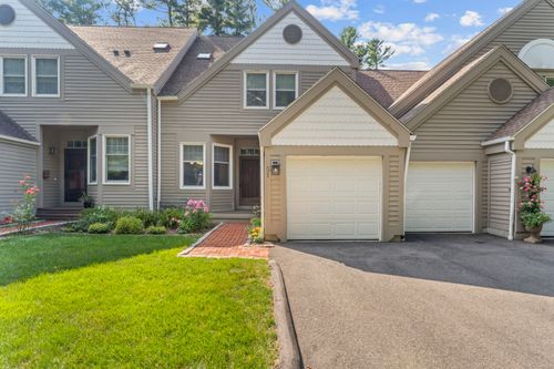 51-51 Greystone, Shelton, CT, 06484-3851 | Card Image