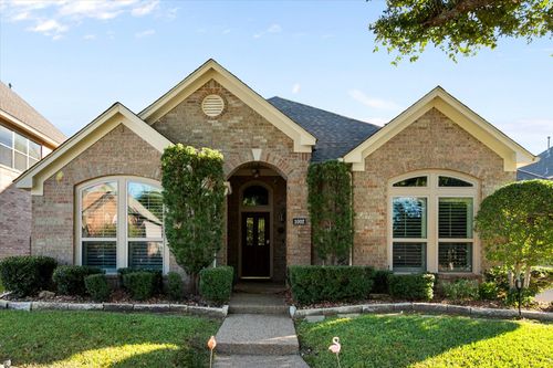 1002 Muirfield Dr, Mansfield, TX, 76063-6635 | Card Image