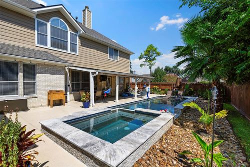 1003 Canterbury Dr, Pearland, TX, 77584-2393 | Card Image