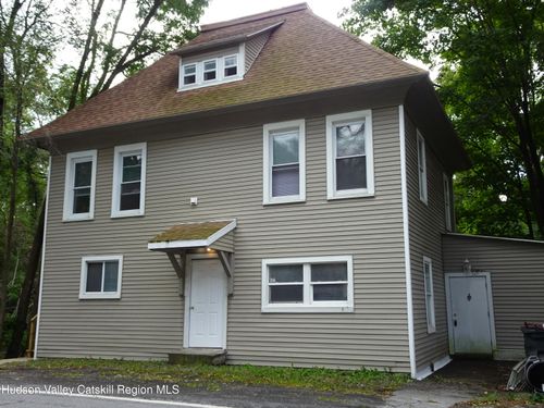 682 Route 217, Hudson, NY, 12534-3648 | Card Image