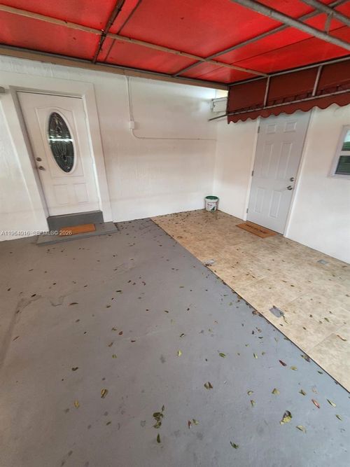 1-2880 Nw 56th St, Miami, FL, 33142 | Card Image