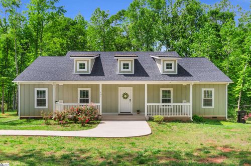 137 Boxwood Ln, Anderson, SC, 29621-7303 | Card Image