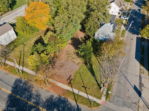 9215 Wade Park Ave, Cleveland, OH, 44106-3701 | Card Image