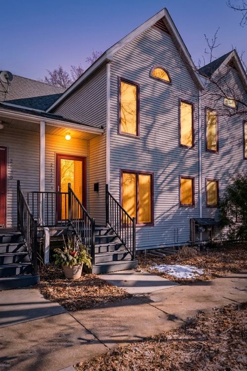 2122 E 22nd St, Minneapolis, MN, 55404-3159 | Card Image