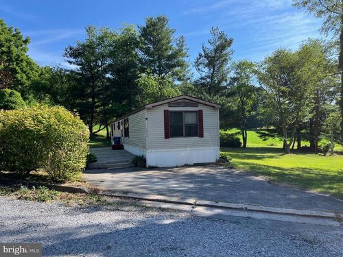 10-1827 Blue Jay Ct, STEWARTSTOWN, PA, 17363-7937 | Card Image