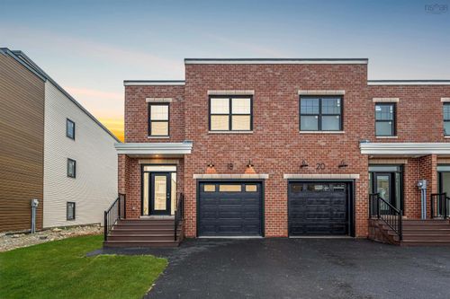 18 Trekker Dr, Bedford, NS, B4B2K7 | Card Image