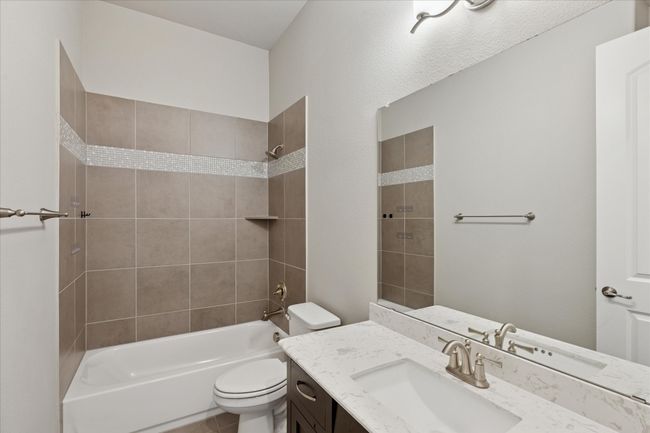 Bathroom No. 3 | Image 32