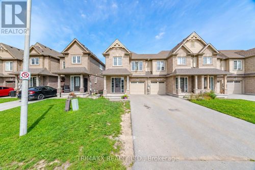 180 Heron St, Welland, ON, L3C0G7 | Card Image