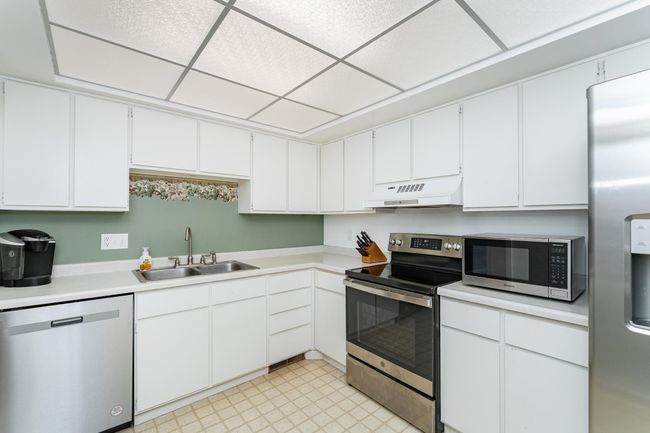 Kitchen.jpg | Image 6