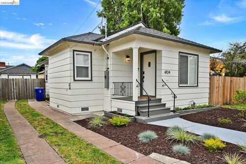 6124 Santa Cruz Ave, Richmond, CA, 94804-5345 | Card Image