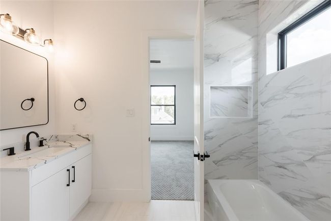 5008 Holt St, House other with 4 bedrooms, 6 bathrooms and 2 parking in Bellaire TX | Image 29