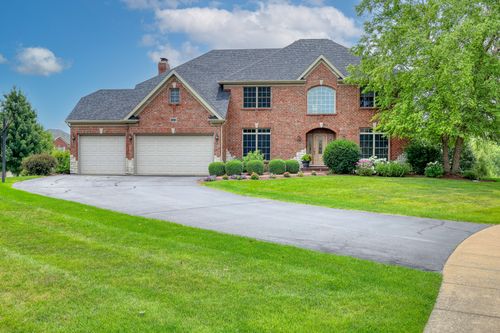 1272 Coyote Ct, Hampshire, IL, 60140-7404 | Card Image
