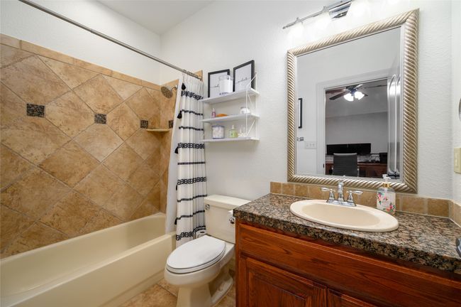 588 Lakepoint Loop, House other with 3 bedrooms, 3 bathrooms and null parking in Pottsboro TX | Image 32