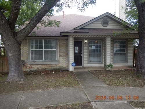 616 Fern Meadow Dr, Universal City, TX, 78148-3704 | Card Image