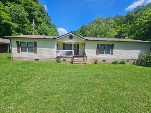 3665 Reeds Valley Rd, Castlewood, VA, 24224-7336 | Card Image