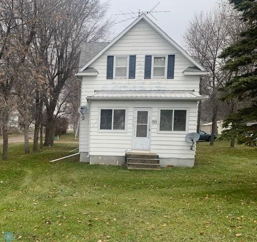 301 3rd St Se Street, Sharon, ND, 58277 | Card Image