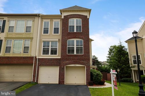 23462 Twin Falls Ter, BRAMBLETON, VA, 20148-7004 | Card Image