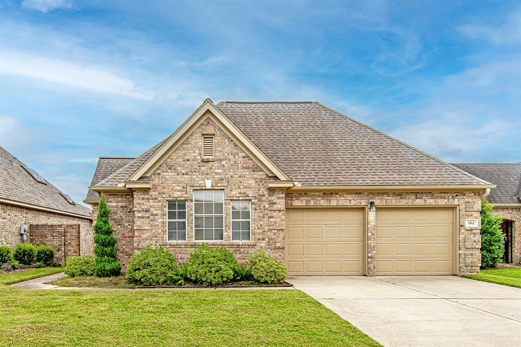 Cambridge Ct, Pasadena, TX 77504