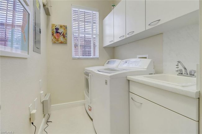 APT-2004 - 762 Regency Reserve Cir, Condo with 3 bedrooms, 3 bathrooms and 2 parking in NAPLES FL | Image 32