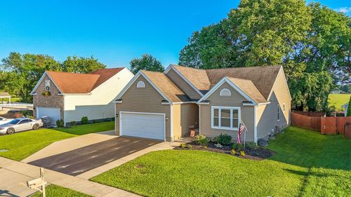 381 Sycamore Dr, Circleville, OH, 43113-1195 | Card Image