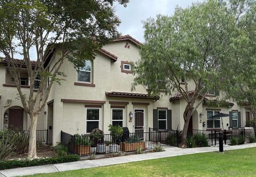 426 Avenida De La Plz, Vista, CA, 92083 | Card Image