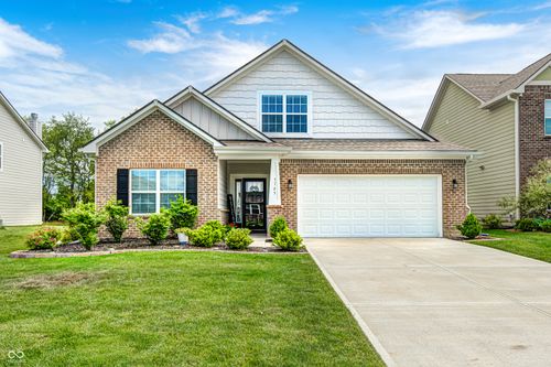 7105 Provincial Dr, Mccordsville, IN, 46055-0105 | Card Image