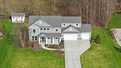 6342 Eaglewood Dr, Hudsonville, MI, 49426-9114 | Card Image