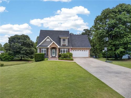 531 Huntington Trl, Temple, GA, 30179-6535 | Card Image