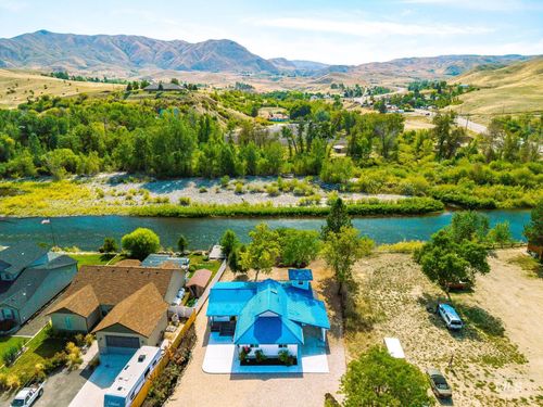 115 Payette River Rd, Horseshoe Bend, ID, 83629-5021 | Card Image