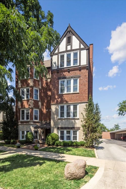 apt-2b-307 W Harris Ave, La Grange, IL, 60525-2351 | Card Image