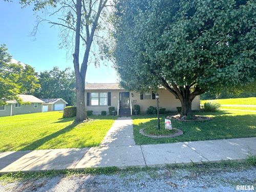 502 S Day St, West Frankfort, IL, 62896-3047 | Card Image
