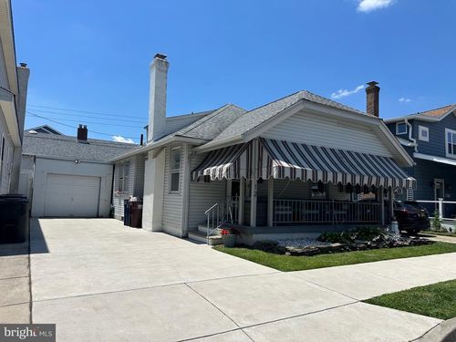 12 N Swarthmore Ave, Ventnor City, NJ, 08406-1948 | Card Image