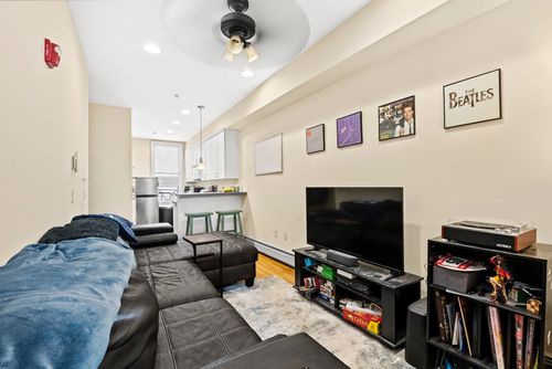 3r-358 3rd St, Hoboken, NJ, 07030-2730 | Card Image