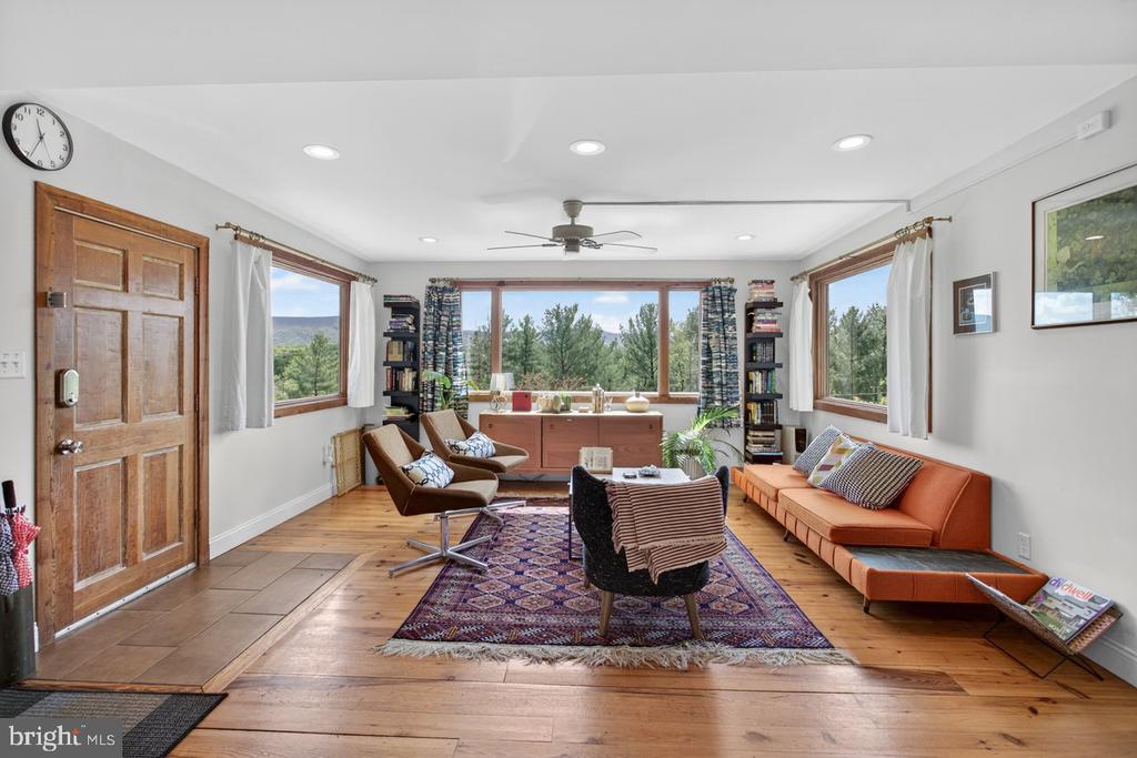 Residential in LURAY 5