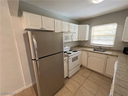 apt-16-4290 Gulfstream Dr, NAPLES, FL, 34112-6815 | Card Image