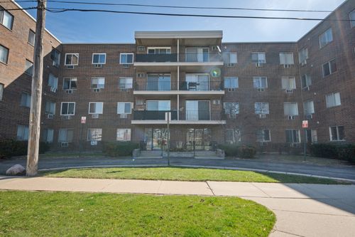 apt-207-9445 Kenton Ave, Skokie, IL, 60076-1370 | Card Image
