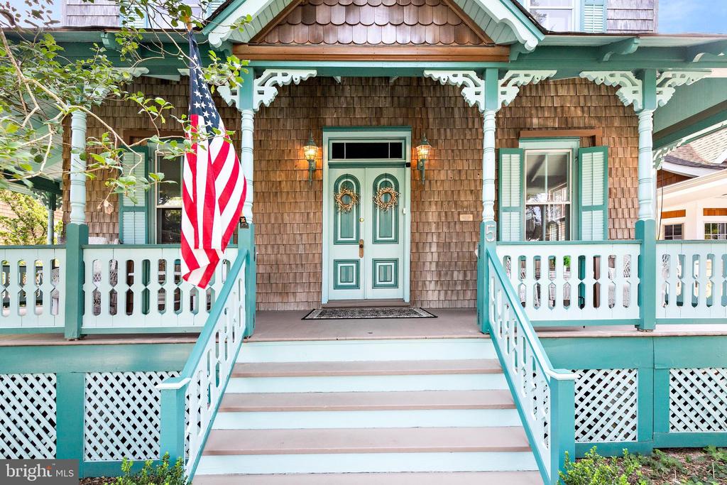 12th St, Barnegat Light, NJ 08006