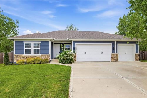 1401 Rylee Ct, Raymore, MO, 64083-4508 | Card Image