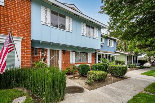 10158 Ascot Cir, Huntington Beach, CA, 92646-4321 | Card Image