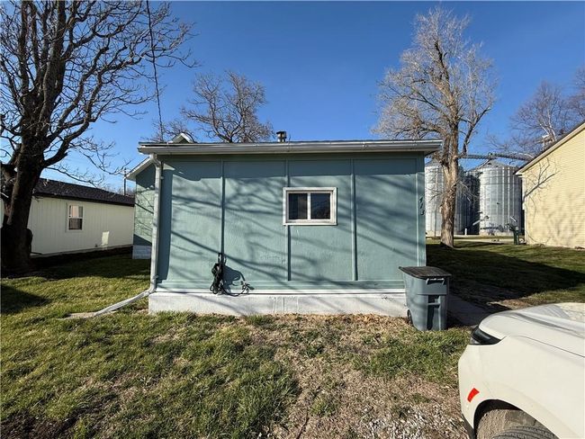 413 W 1 St St, House other with 2 bedrooms, 1 bathrooms and null parking in Cameron MO | Image 4